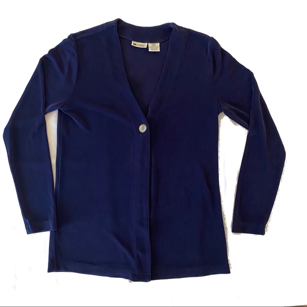 Chico’s Units Collection Navy One Button light weight knit Sweater Size Small